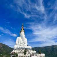 อลังการความงาม วัดพระธาตุผาซ่อนแก้ว