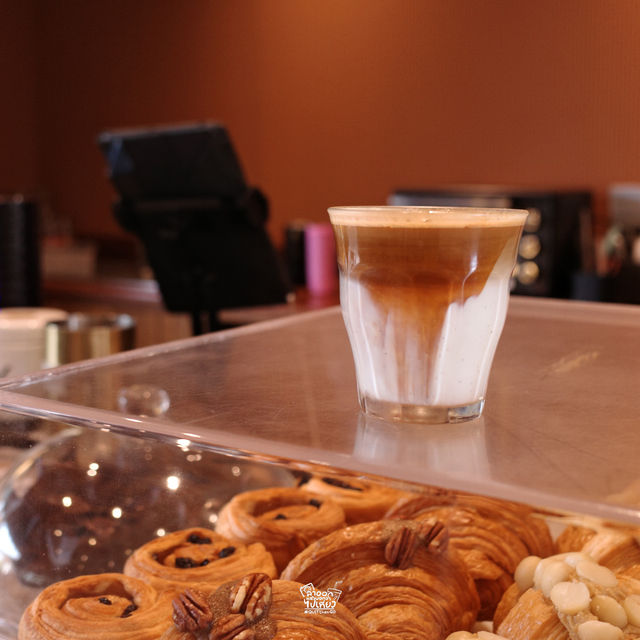 ไปนั่งจิบกาแฟชมวิวแม่น้ำโขงกันที่คาเฟ่ จ.นครพนมกัน