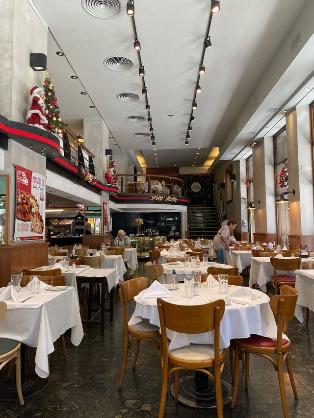아르헨티나 El ateneo 근처 맛집!