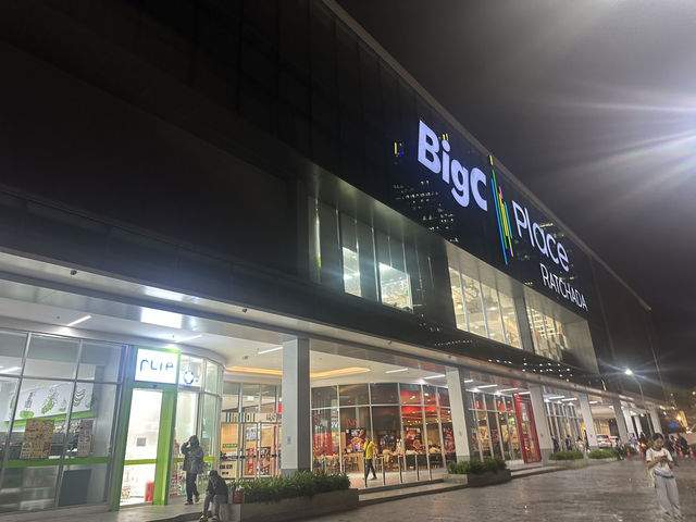 卸下工作💼享受無邊際泳池+悠閑自助早餐🍳