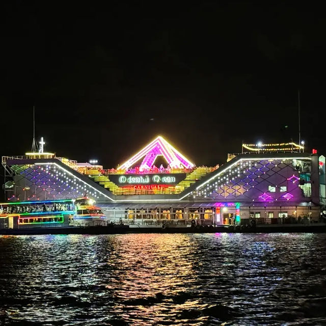 Ocean sky pattaya เรือสำราญสุดอลังการ