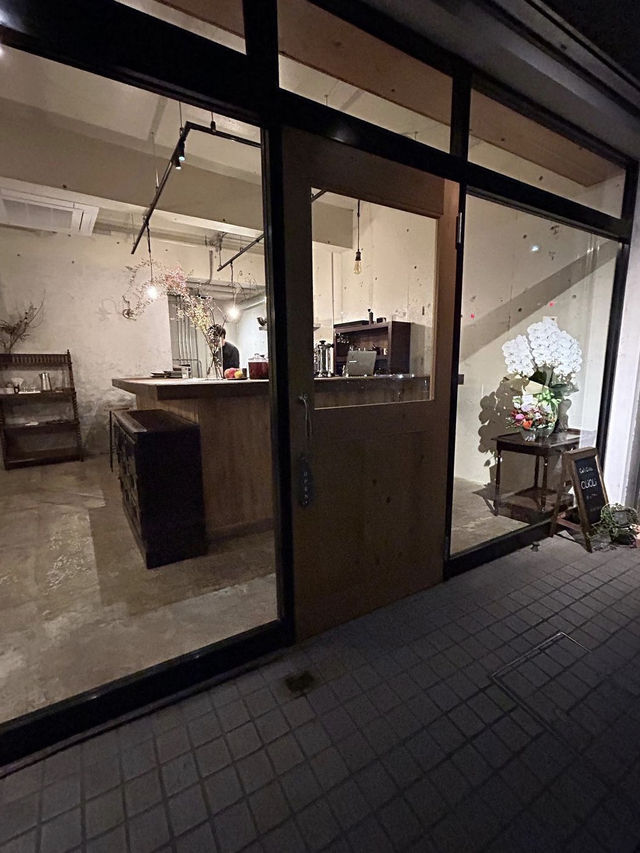 【福岡カフェ】夜の雰囲気も素敵なカフェ✨️