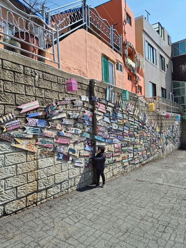 Colourful Gamcheon Cultural Village 🇰🇷