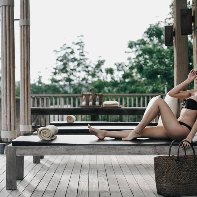 ที่พักสไตล์บาหลี ติดทะเล หาดทรายสวย น้ำใส ปราณบุรี