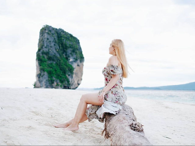 ทะเลแหวก จ.กระบี่