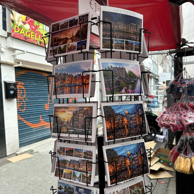 Experience Local Life at the Albert Cuyp Market 🇳🇱