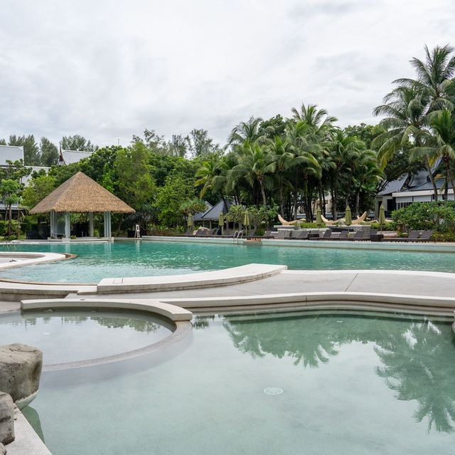 Natai beach resort ติดหาดนาใต้ ใกล้สนามบินภูเก็ต