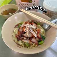 •  บะหมี่กวางตุ้งหงส์ทอง หาดใหญ่ 🍜✨