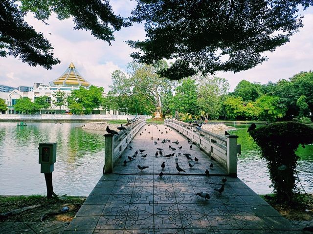 曼谷寺廟景點：Wat Phra Si Mahathat Woramahawihan瑪哈泰寺，適合休息發呆拍照📸打卡