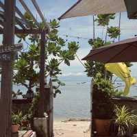 คาเฟ่ศรีราชาติดริมทะเล🌊