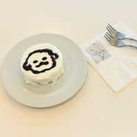 【韓国】チョコペンでお絵描きして完成させるケーキが有名なカフェ