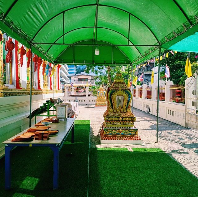 泰國曼谷湄南河畔歷史古跡古廟景點:Lakorntham Temple，適合打卡拍照📸