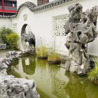 Crimson Vibes: Immersing in the Red-Hued Culture of Nagasaki’s Chinatown!