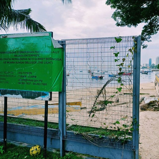 馬來西亞檳城喬治城絕美海濱沙灘🏖️景點:Viewing area，適合打卡拍照📸