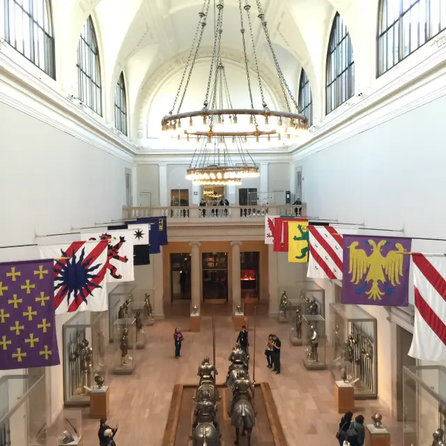 Vast and Overwhelming Exhibition Scale, The Metropolitan Museum of Art in New York!