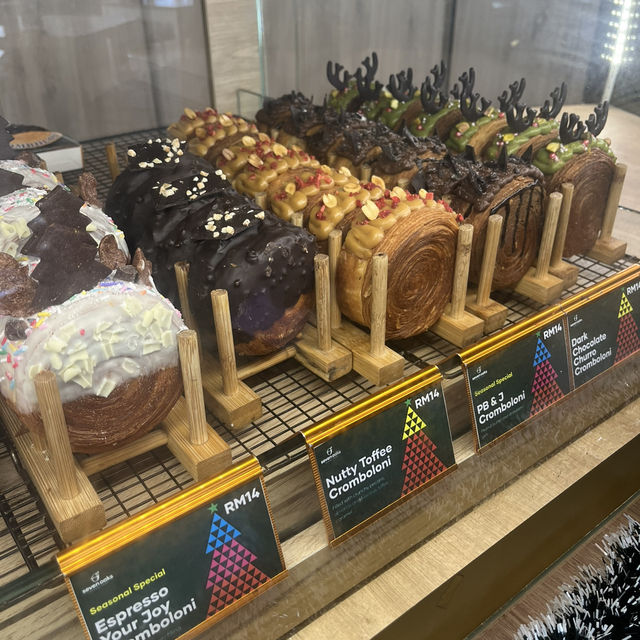 Another day trip, another cafe trip