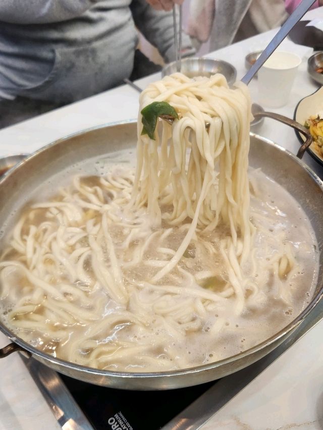 ❣️영종도 데이트코스로 가기 좋은, "박승광해물칼국수 영종직영점"❣️