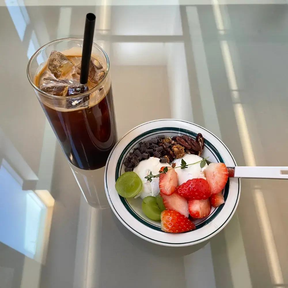[한국] 동대문에서 즐길 수 있는 그릭 요거트 맛집! 🍓