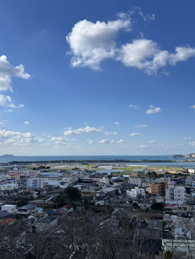 日本和歌山 青山環繞下的古老紅廟紀三井寺⛩️