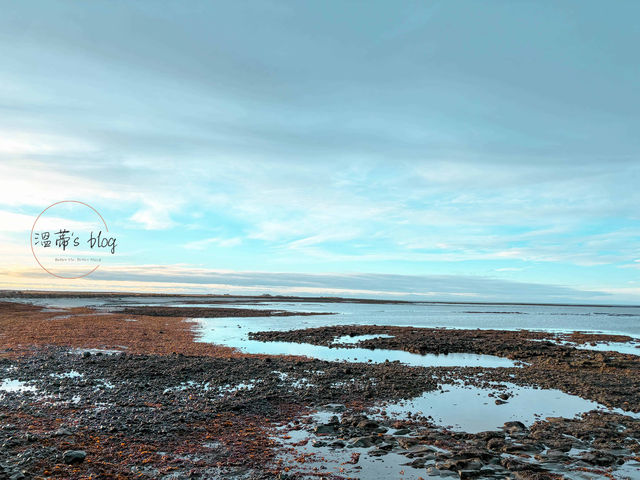冰島景點推薦｜Garður Old Lighthouse橘白相間美麗而孤獨的燈塔