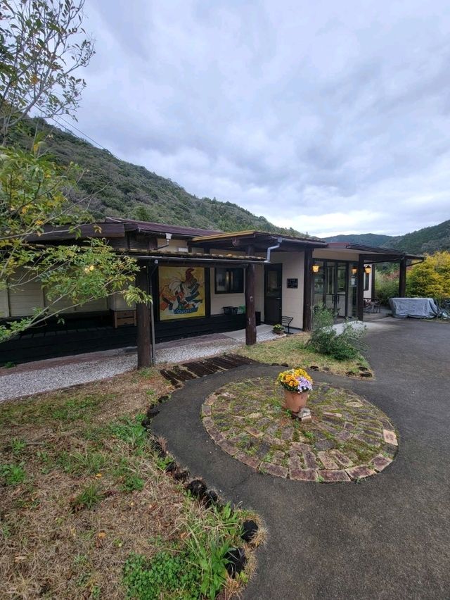 【徳島県の山奥にあるカフェ知ってる？】