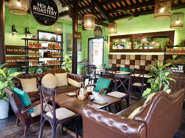 Relaxing Coffee Break at Hoi An Roastery☕️