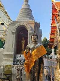 Wat Phra Kaew Don Tao 