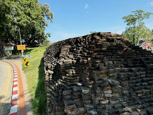 Si Phum Corner