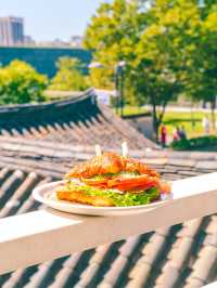 푸릇푸릇한 삼청동의 한옥뷰 “삼청 베이커리“ 🥐🌿