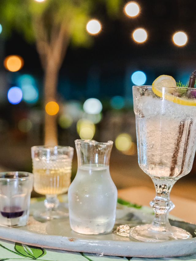 ระรื่น กระบี่ Restaurant & Bar 