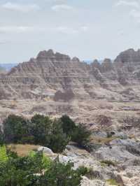 A Surreal Escape – Discovering the Hidden Wonders of Badlands National Park