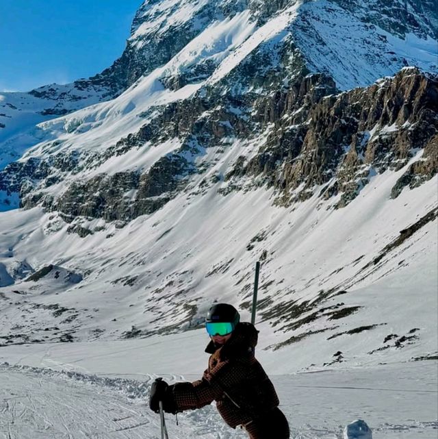 St. Moritz: Skiing in Style! ⛷️❄️✨