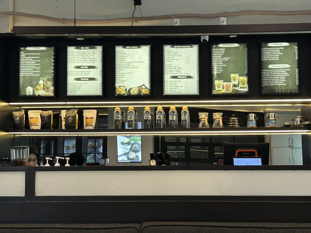 Monochrome: A Chic White-and Black Cafe for Coffee Lovers Near Cisauk Station