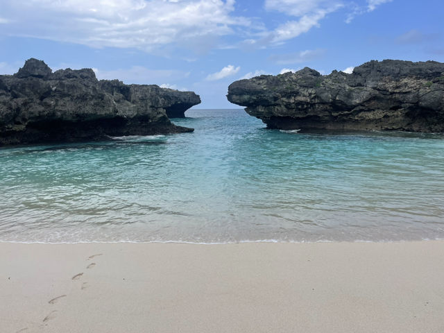 Pantai Mandorak: A Wild and Untamed Escape 