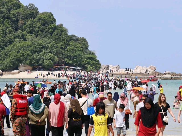 The Ebbing Water Phenomenon on Pangkor Island