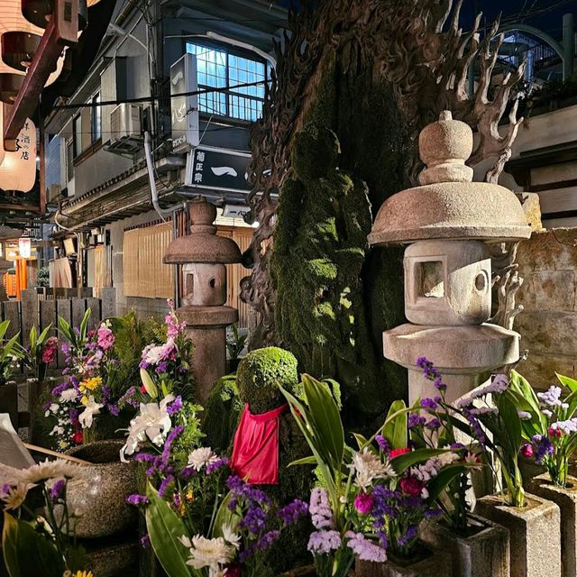 Hozenji Temple (法善寺) – A Hidden Gem in Dotonbori