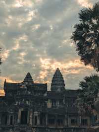 🇰🇭 Angkor Wat: One of the Most Breathtaking Places I’ve Ever Visited 🏛
