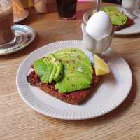 coffee & Brekkie