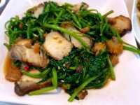 ร้านอาหารท้องถิ่น ฮั้วข้าวต้ม