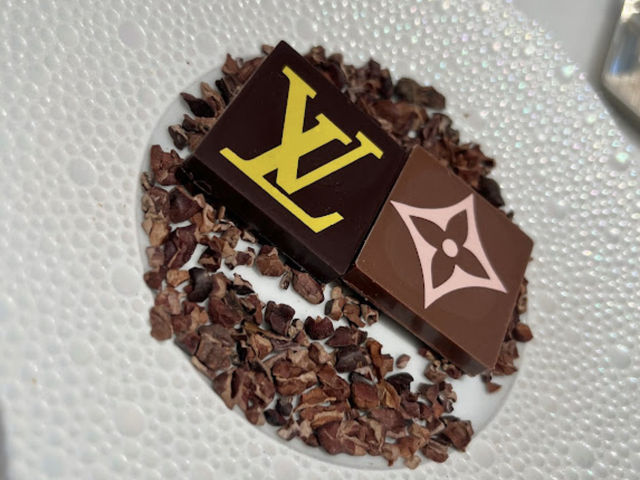 ルイヴィトンカフェ🤍【LE CAFE V】