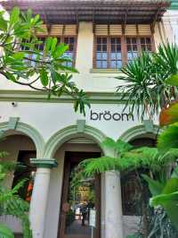 Broom At Bukit Bintang, Kuala Lumpur, Malaysia