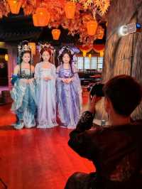 SHANGHAI with 3 teenage GIRLS