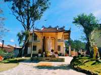 越南大叻市中心著名寺廟景點：靈光寺Chùa Linh Sơn，祈福很靈驗，適合打卡拍照📸祈福