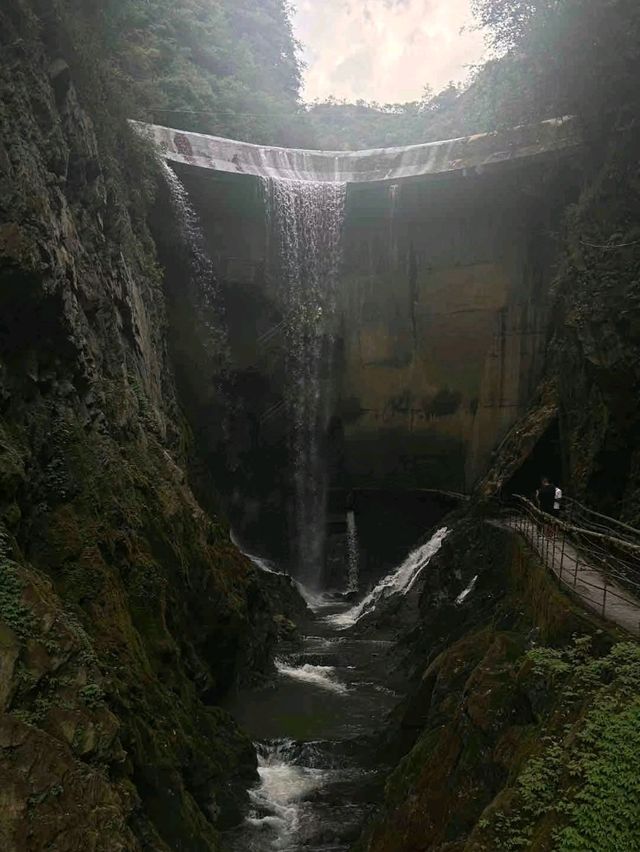 Hidden waterfall in Guizhou