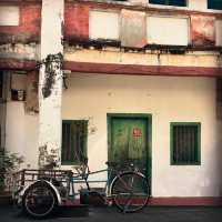  Georgetown UNESCO Heritage: Where Time Travel Meets Street Art & Char Kway Teow
