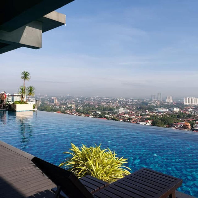 Tranquil Retreat at Holiday Villa, Johor Bahru