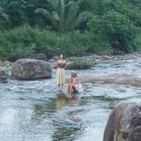คาเฟ่ริมน้ำมองวิวภูเขา ความสวยงามของนครศรีธรรมราช
