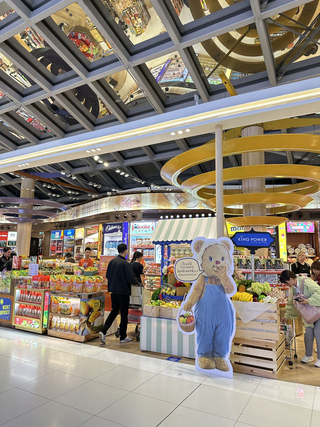 รีวิวสนามบิน “ท่าอากาศยานสุวรรณภูมิ”