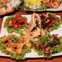 Jomhom Cafe & Music