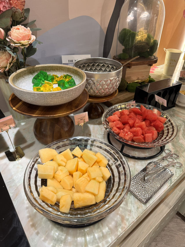 沙田酒店西餐廳任食日本生蠔🦪日本和牛🐮